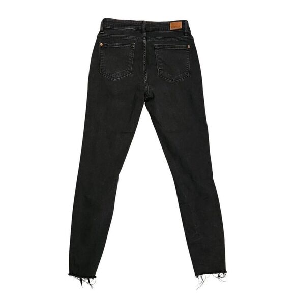 Judy Blue 'Skinny Fit' distressed peek of cheetah women black jeans 5/27 (27x26) - Picture 9 of 10